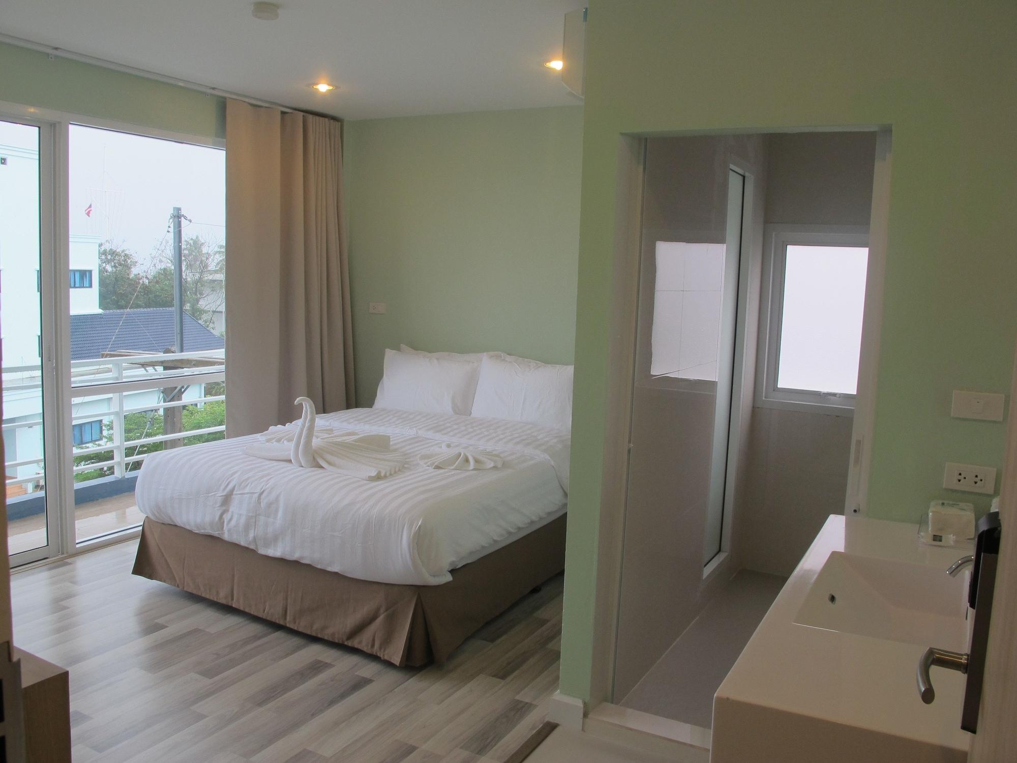 Nantra Hua Hin Hotel Екстериор снимка