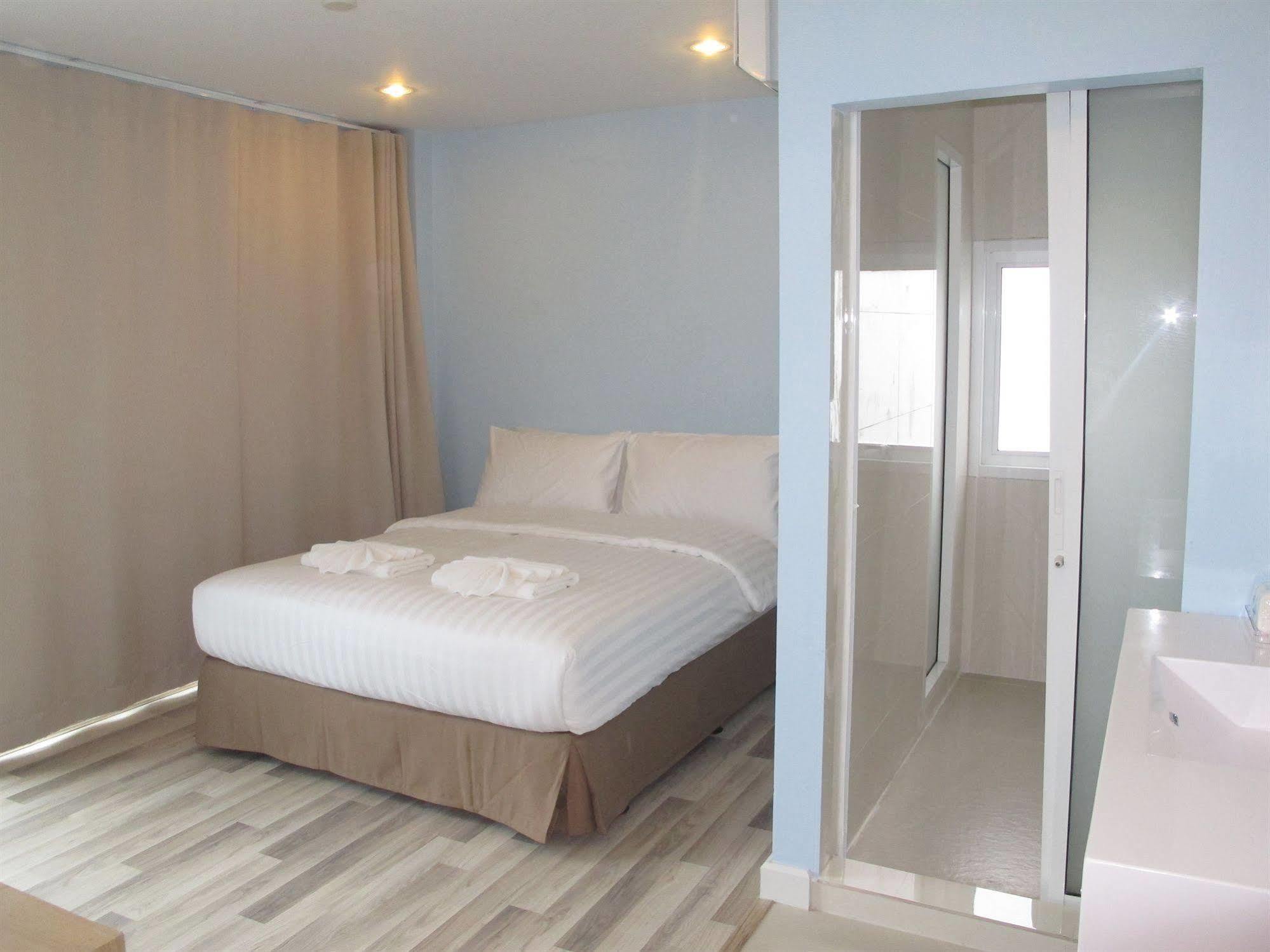 Nantra Hua Hin Hotel Екстериор снимка