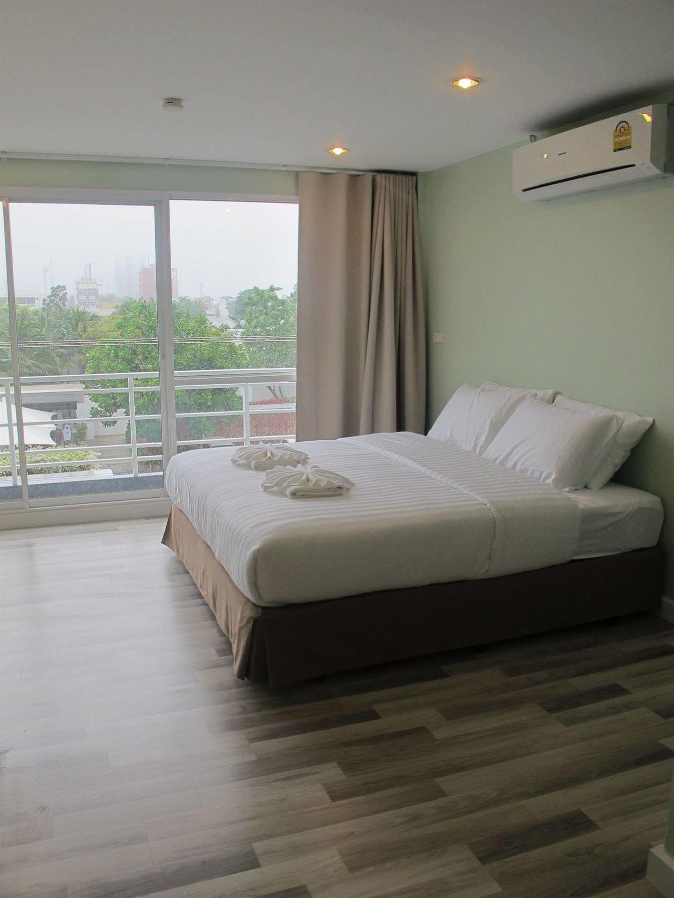 Nantra Hua Hin Hotel Екстериор снимка