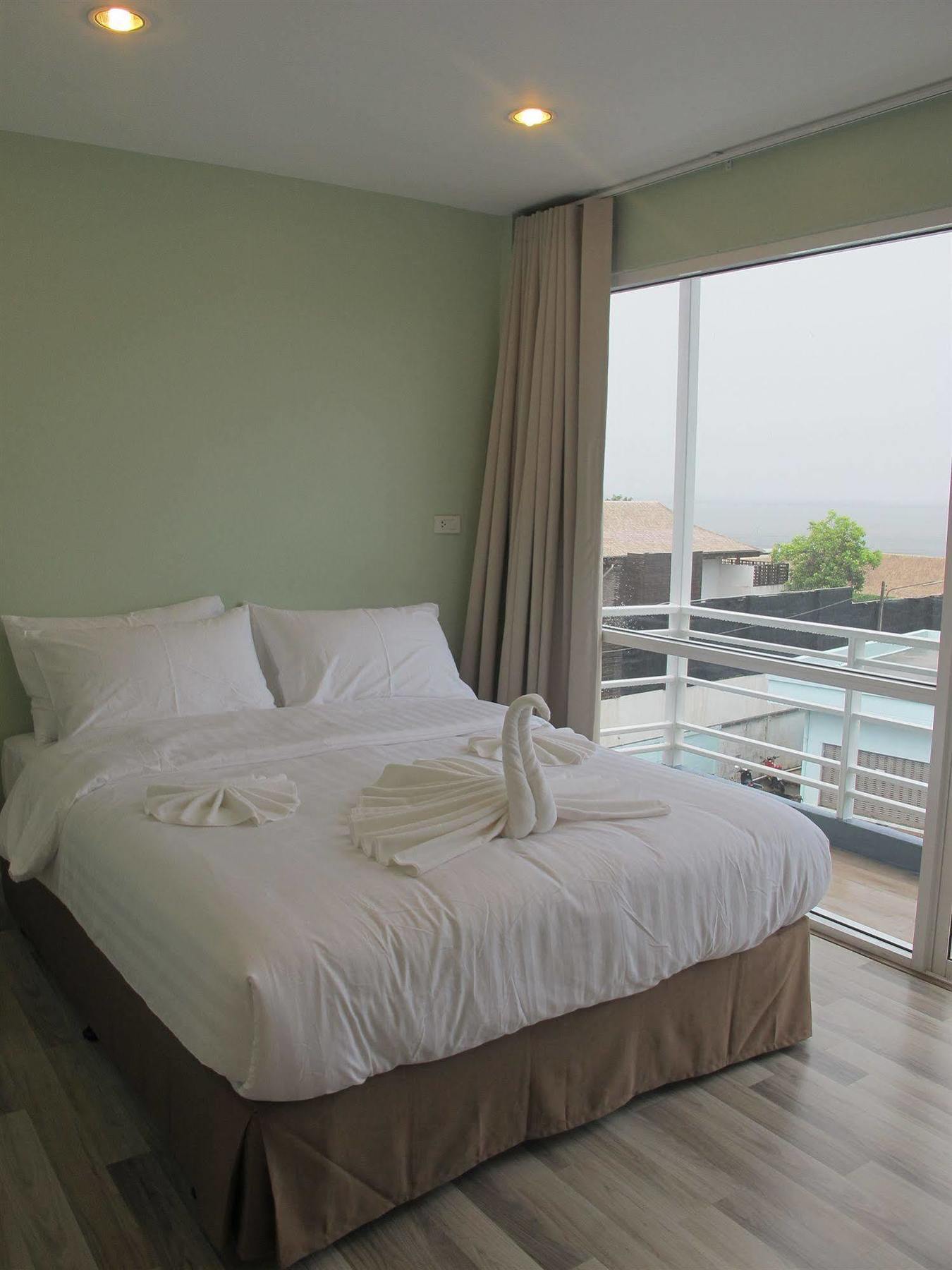 Nantra Hua Hin Hotel Екстериор снимка